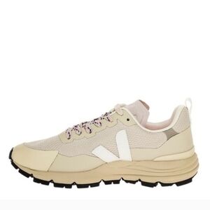 VEJA Dekkan Alveomesh Sneakers NWT